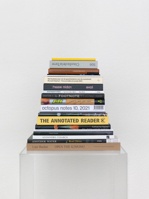 Reading room detail (photo: Annik Wetter)